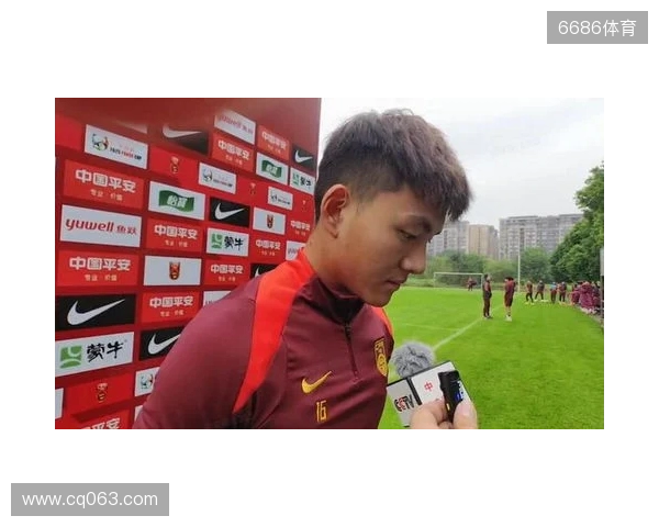 李昊:第一场输越南有很多客观因素 杨希天天给我炫耀全运会金牌 李昊:第一场输越南有很多客观因素 杨希天天给我炫耀全运会金牌