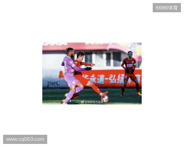 亚泰出征青岛准备赛季收官战 球迷助威歌声为子弟兵加油